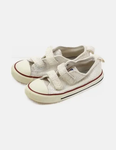 Converse Deportiva blanca bordada