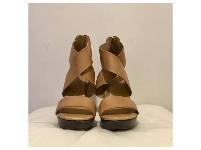 Diane Von Furstenberg DvF Opal Crisscross Wedge Sandalia Camel Marrón claro 