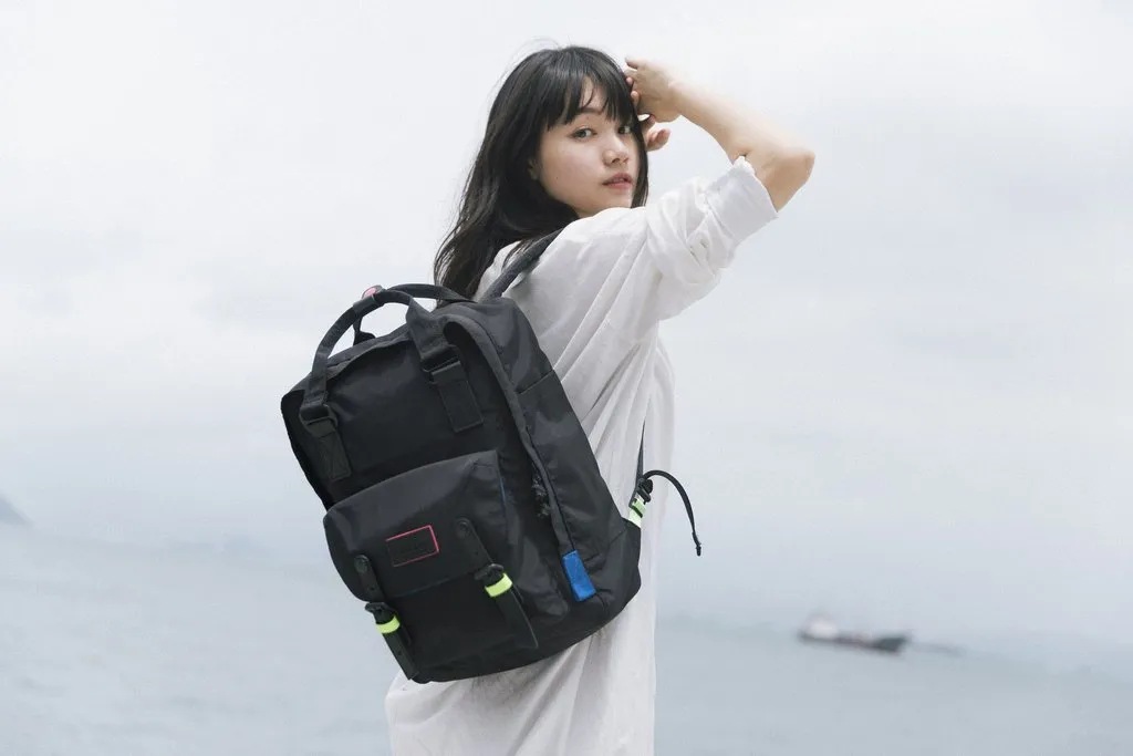 MACAROON GLOSSY BLOCKING SERIES BLACK X NEON