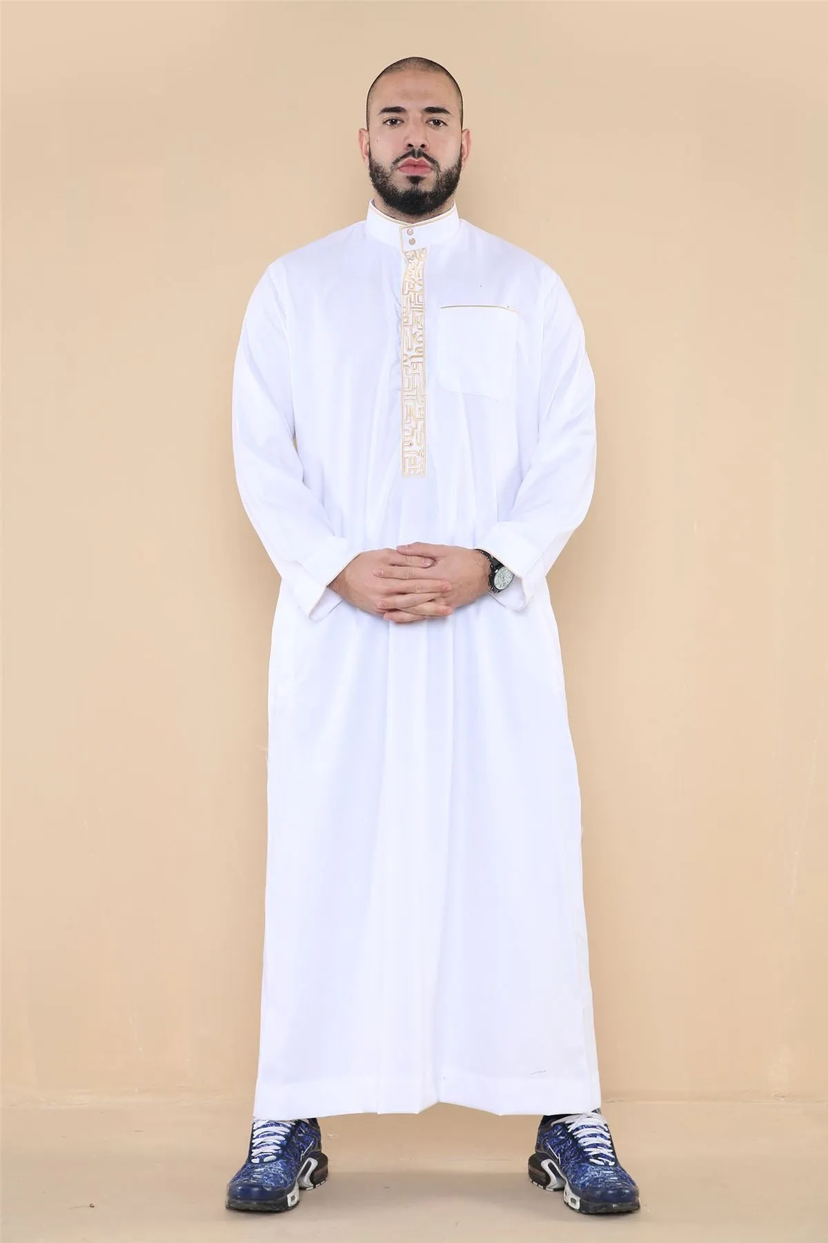 Vestimenta musulmana y arabe Jubba de algodon con bordado y cuello nehru para hombre